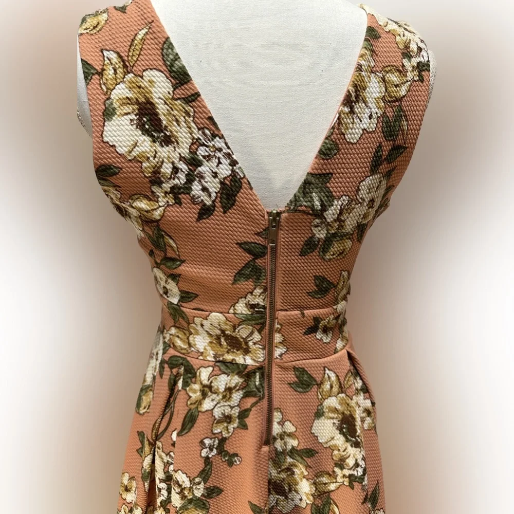 Haute Monde flowered dress. Size L sleeveless - Picture 5 of 12